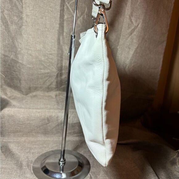 Ted Baker Leather Shoulder Bag in White - Picture 3 of 14